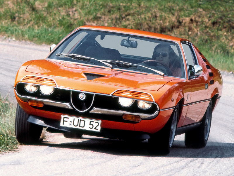 alfa_romeo_montreal_2