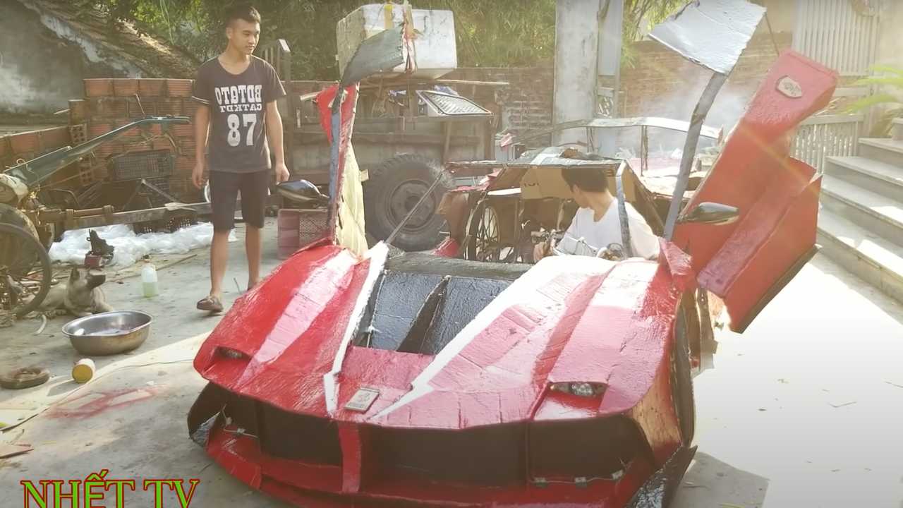 drivable-cardboard-supercars-from-vietnam (4)
