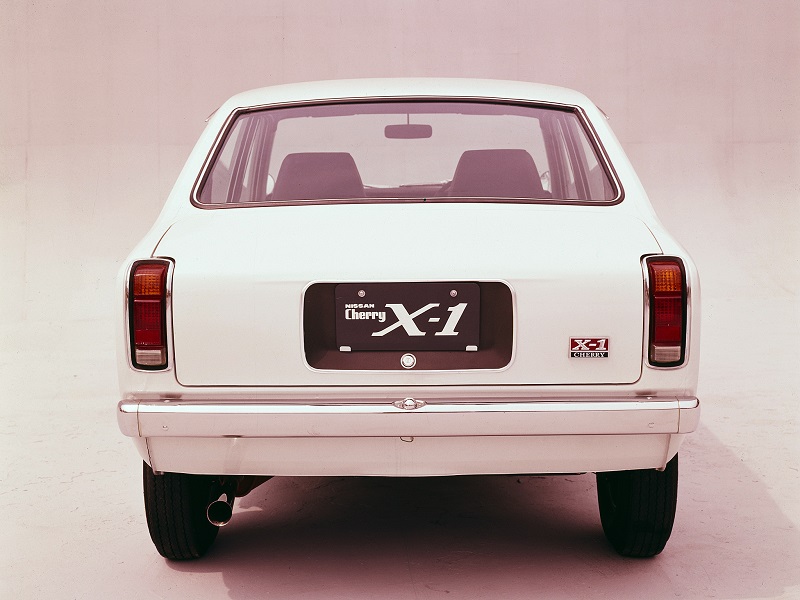 nissan_cherry_x-1_4-door_sedan_4