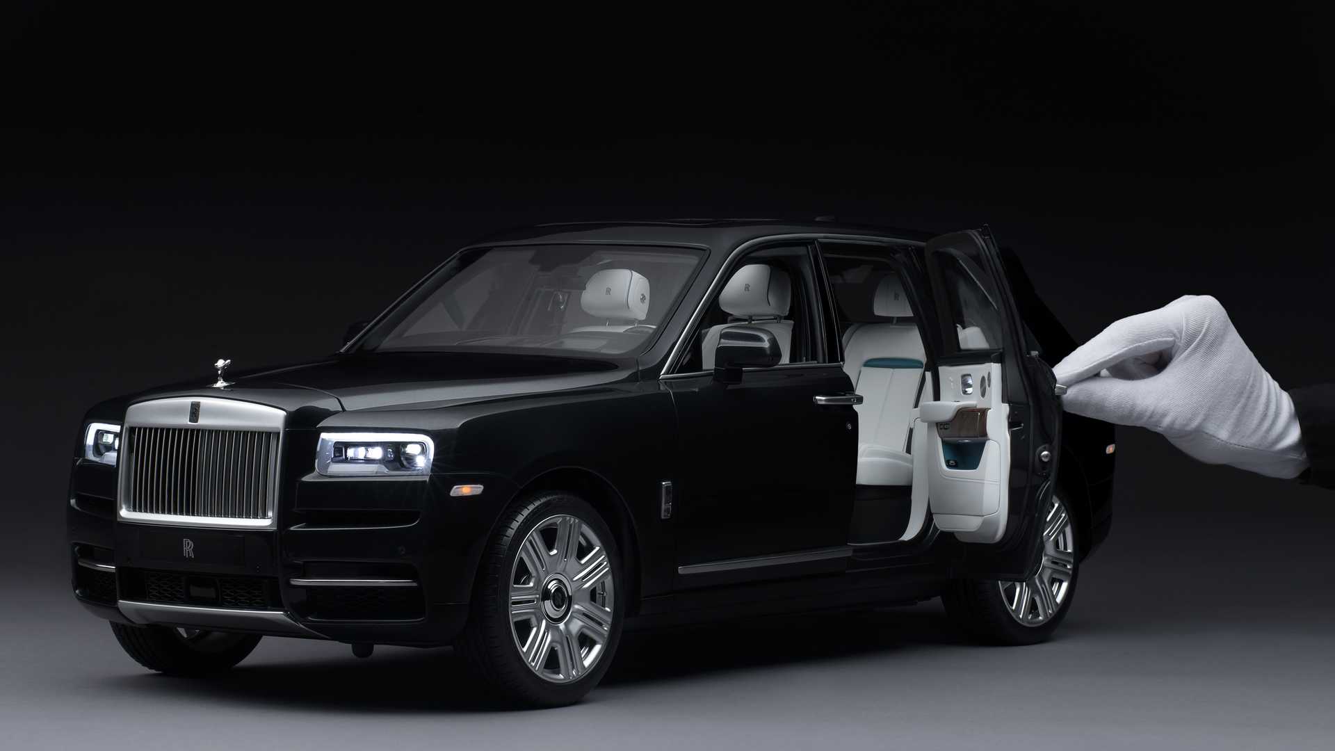 rolls-royce-cullinan1-8-scale-model