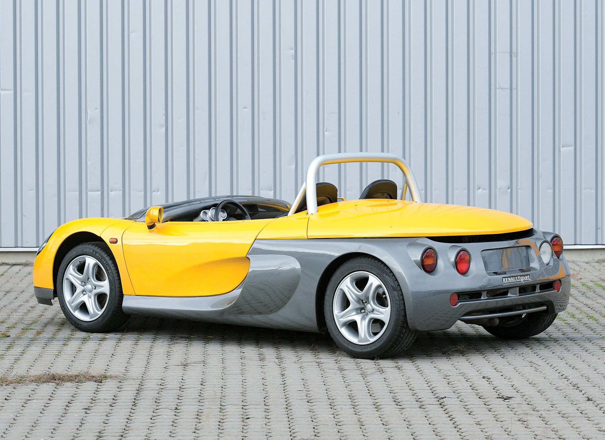 1996-Renault-Sport-Spider-_1