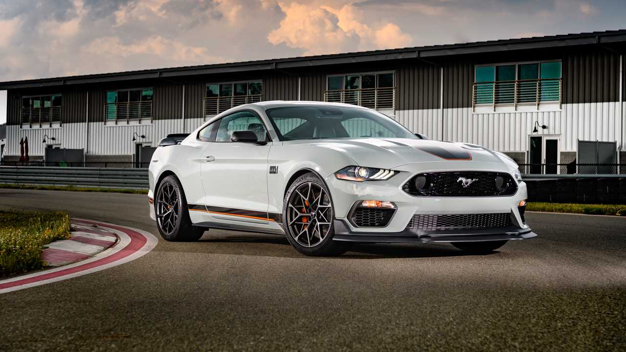 2021-ford-mustang-