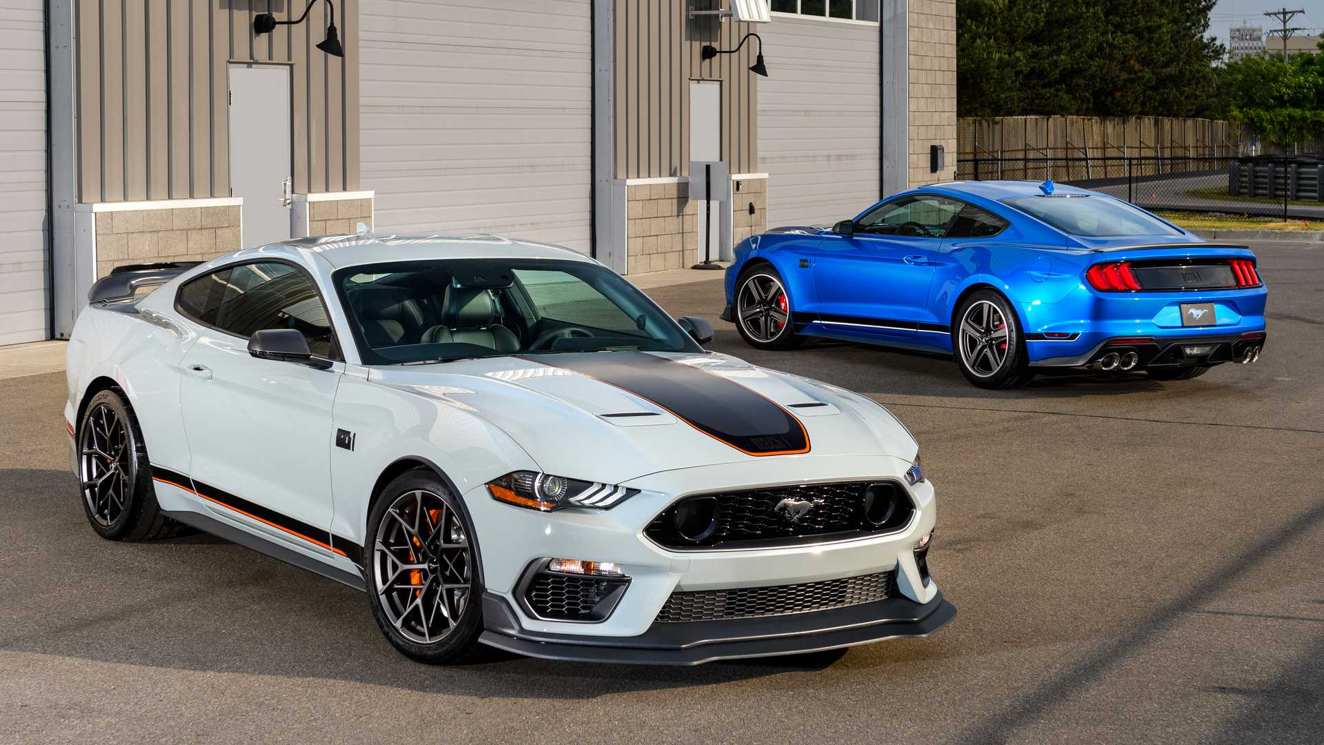2021-ford-mustang-mach-1