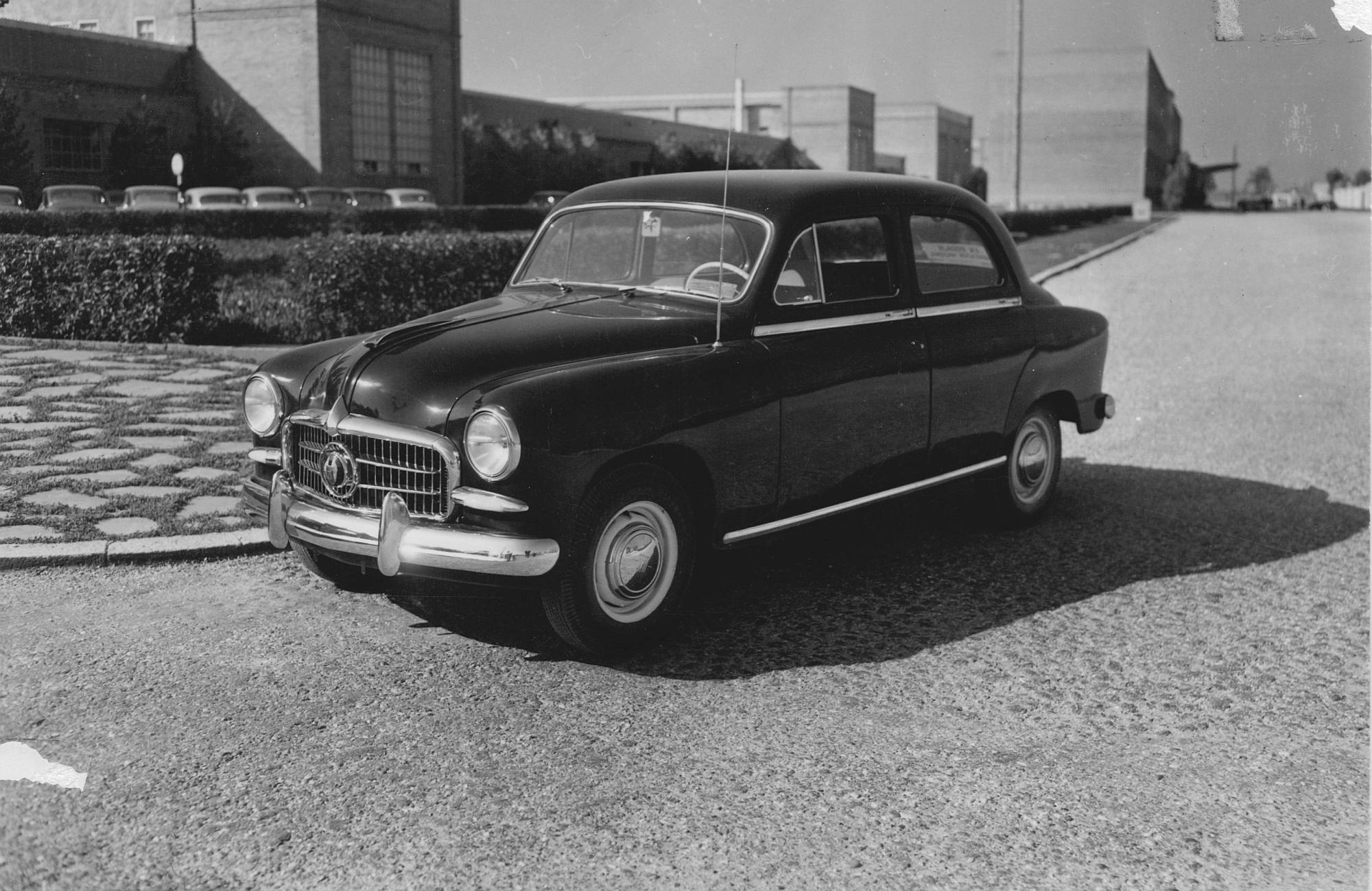 70-years-in-contrast_01_HQ