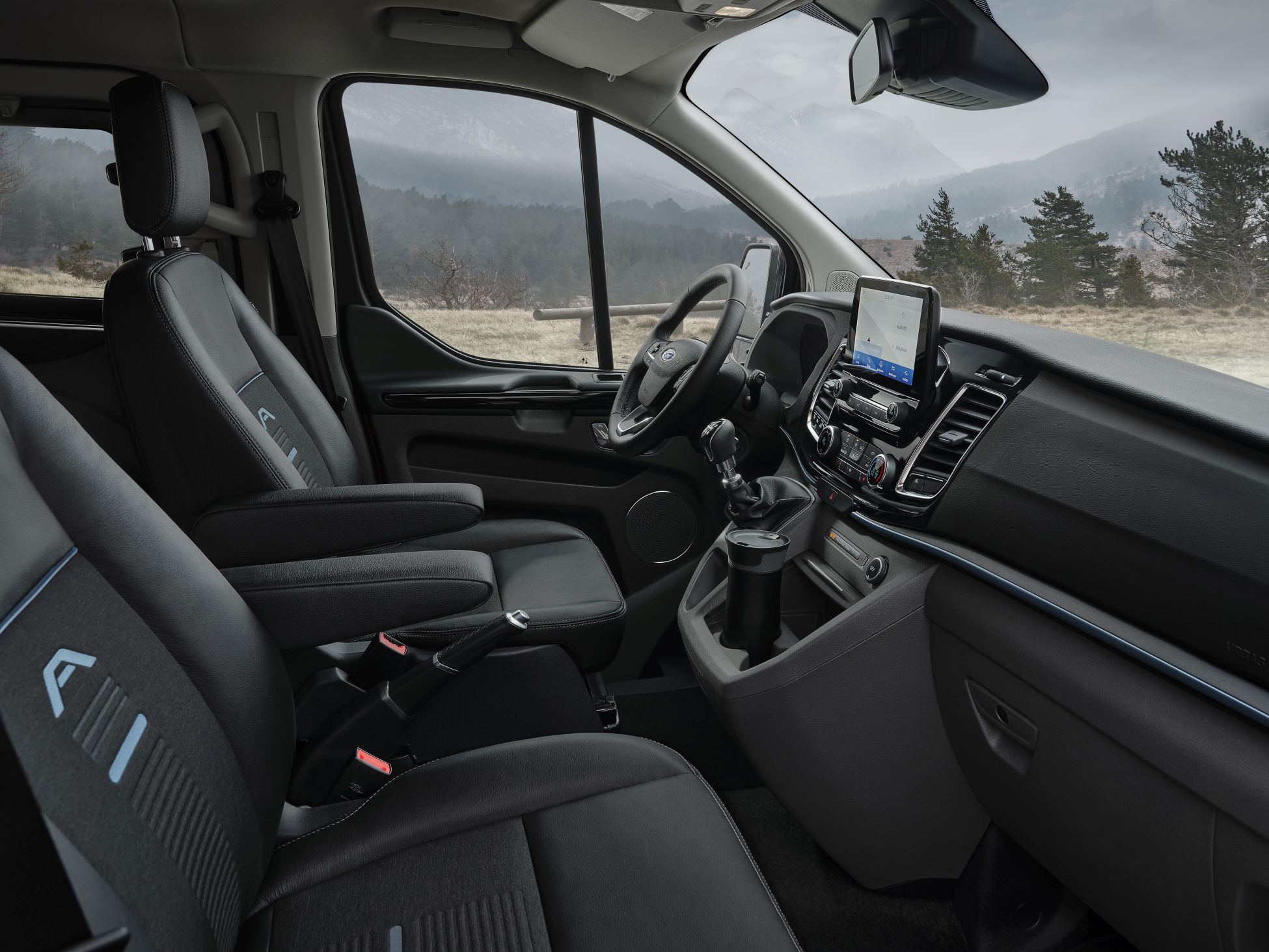 FORD_2020_TOURNEO_CUSTOM_ACTIVE-04
