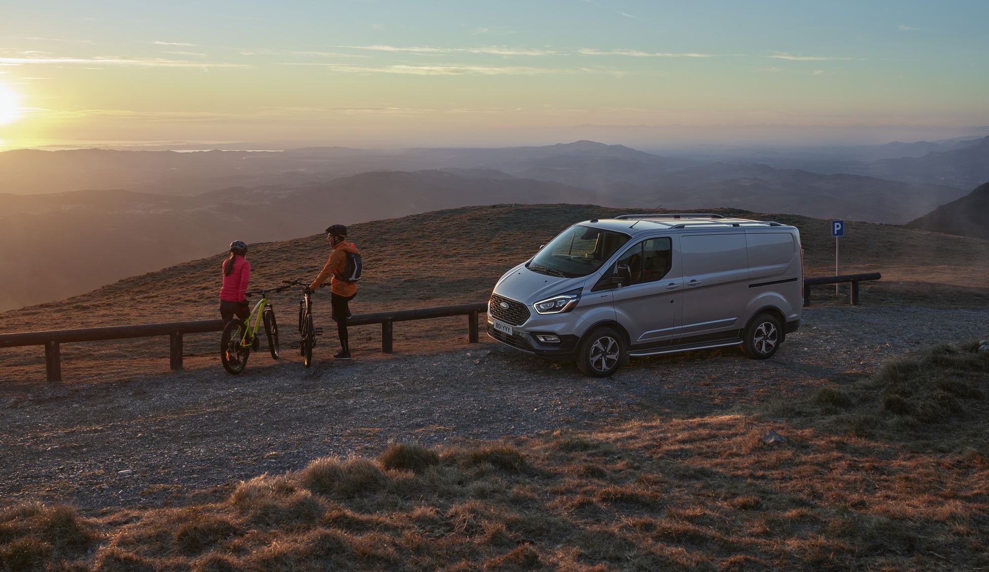 FORD_2020_TRANSIT_CUSTOM_ACTIVE-02