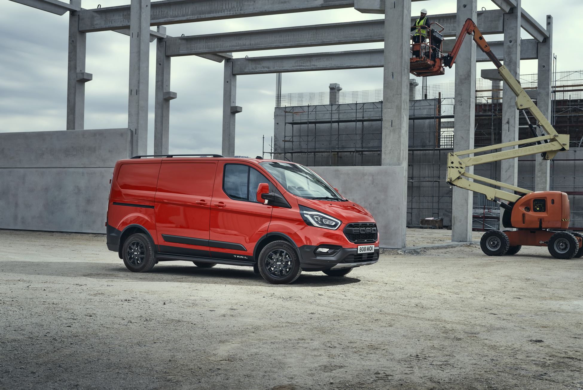 FORD_2020_TRANSIT_CUSTOM_TRAIL_15