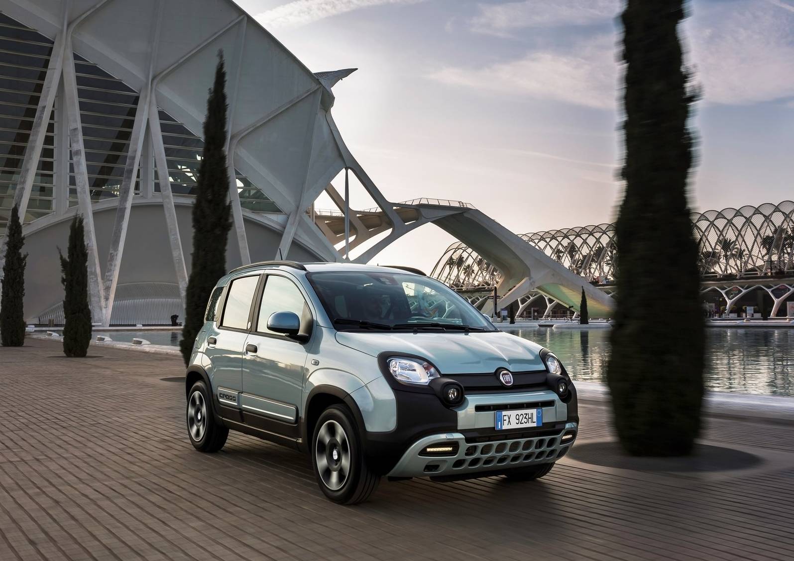 Fiat-Panda_Hybrid-2020-1600-02