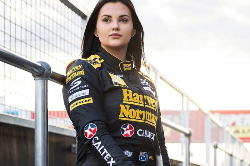 Renee-Gracie1200_5ee0c331778e4_1200x900