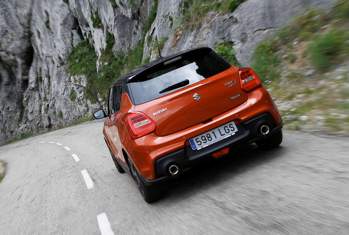Suzuki-Swift-Sport-2020-13
