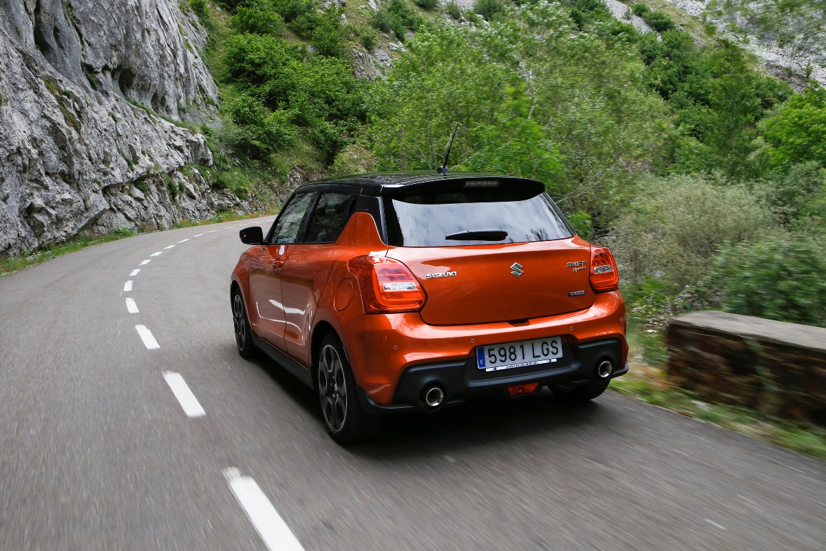 Suzuki-Swift-Sport-2020-18