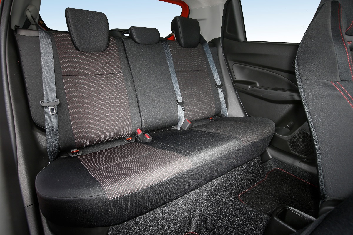 Suzuki-Swift-Sport-2020-25