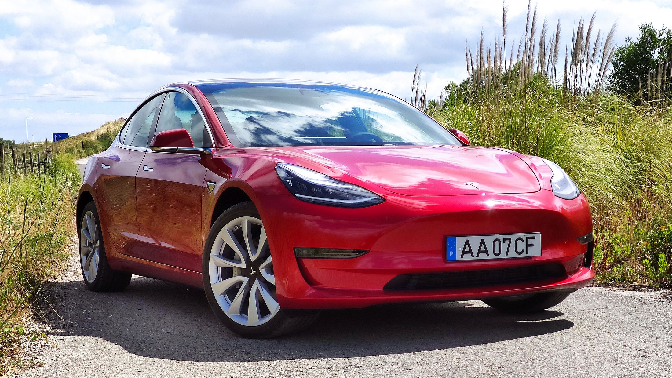 Tesla m3 lr