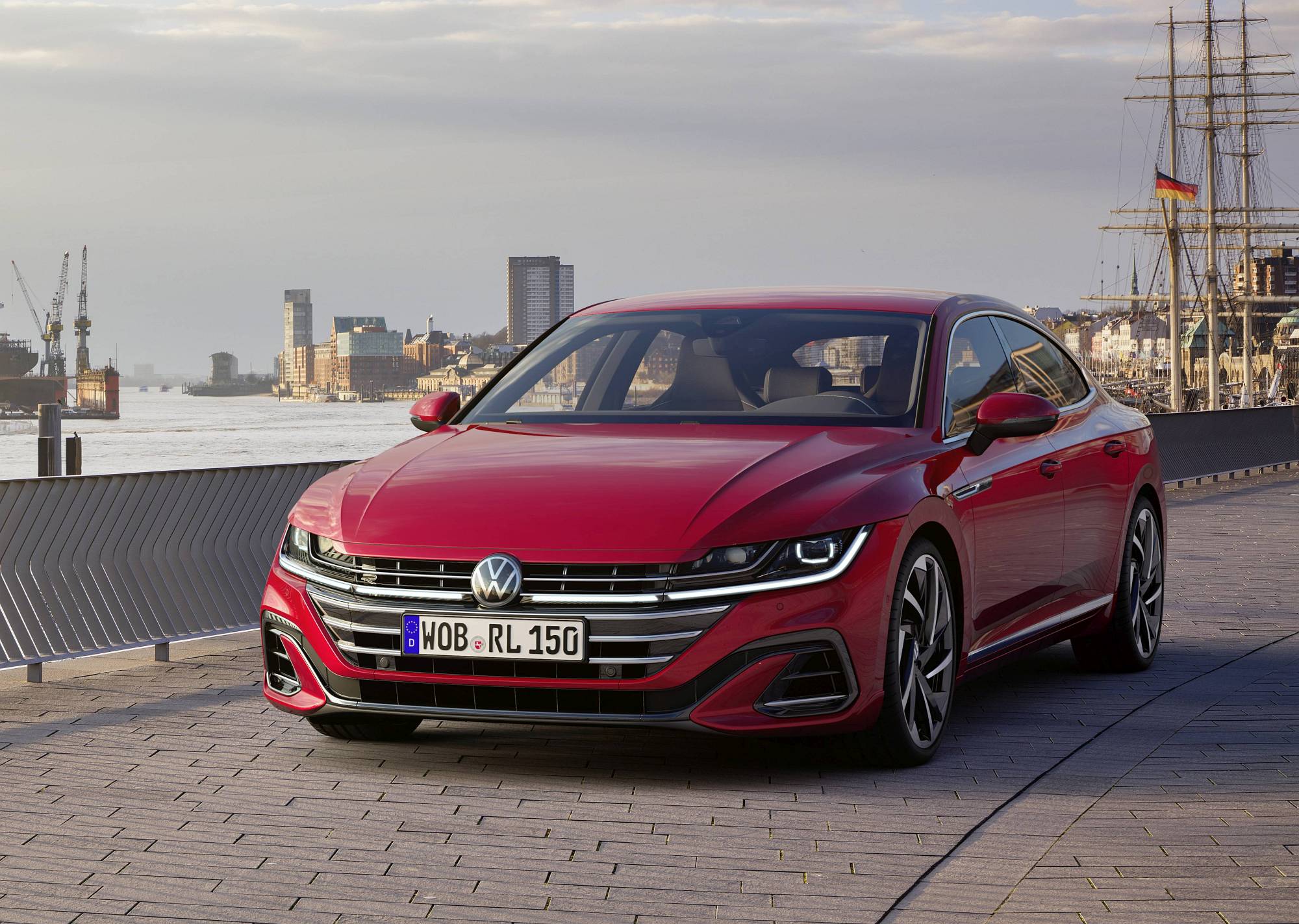 Volkswagen Arteon R-Line 2020 (2)