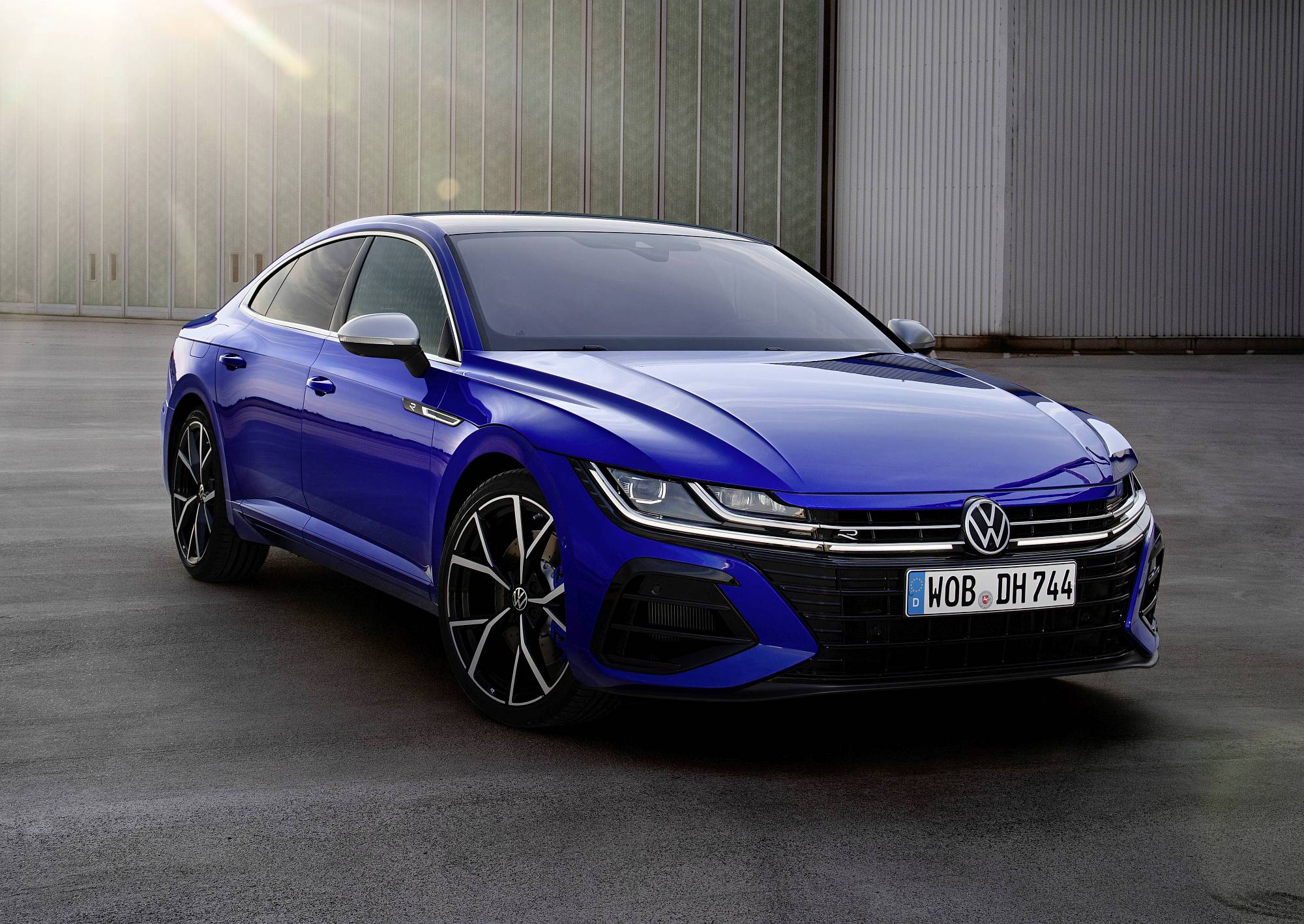 Volkswagen Arteon R_2020 (3)