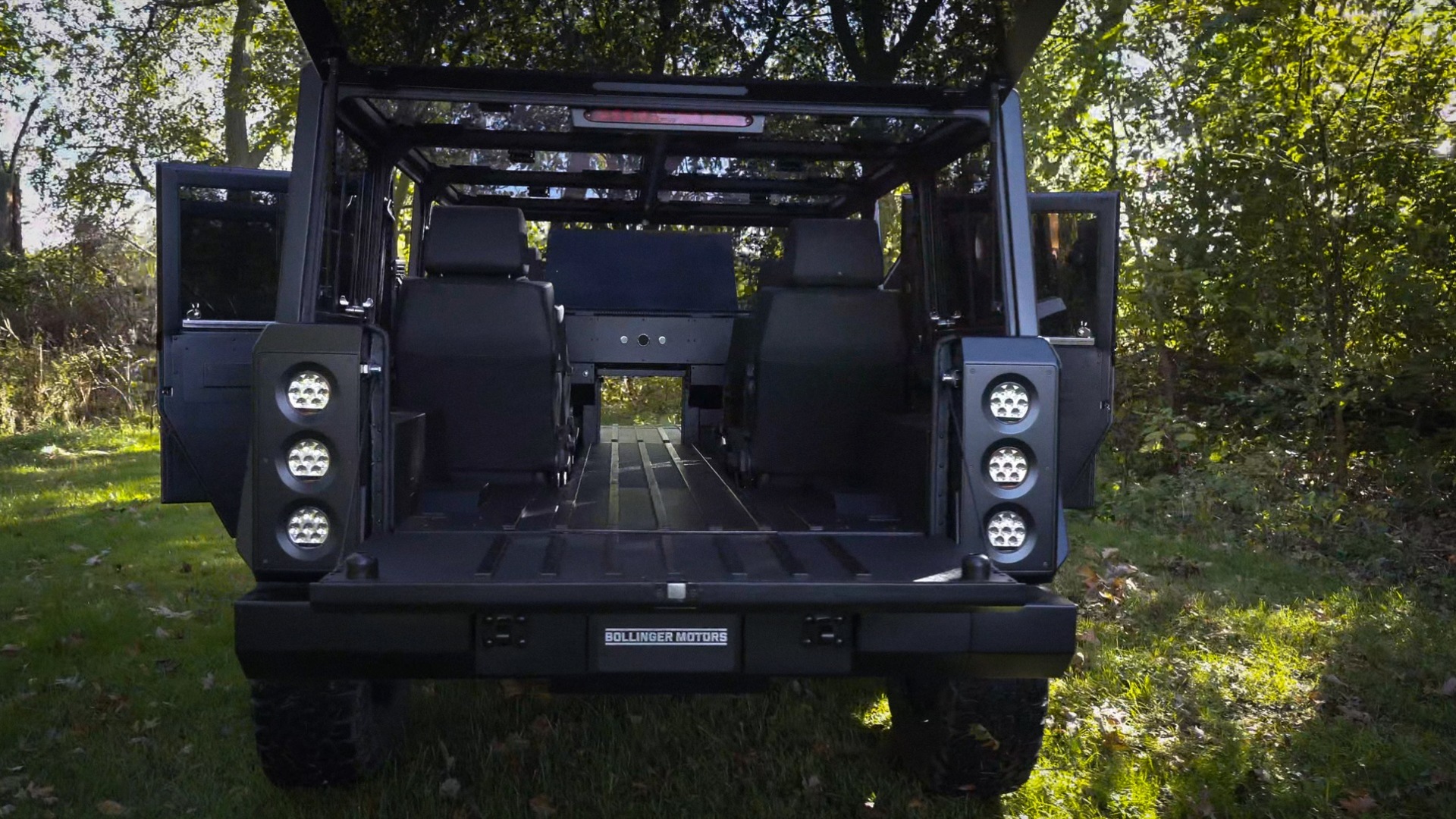 bollinger-b2-passthrough_100748483