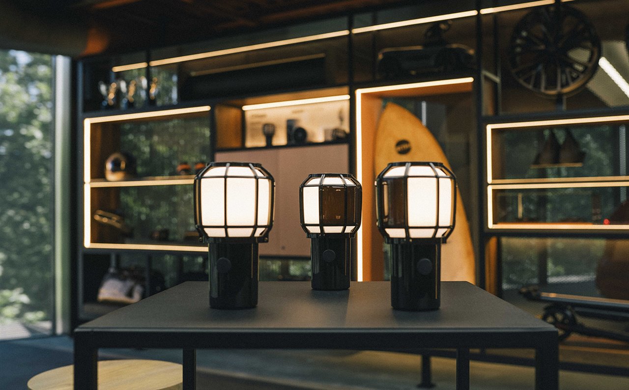 la-lampara-chispa-by-marset-for-cupra-fue-presentada-en-el-nuevo-espacio-casa-seat-de-barcelona_7c150771_1280x794