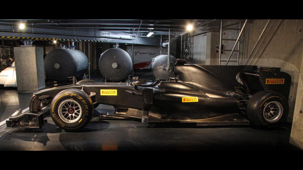 toyota-tf109-formula-1-car-auction-02-1591109997