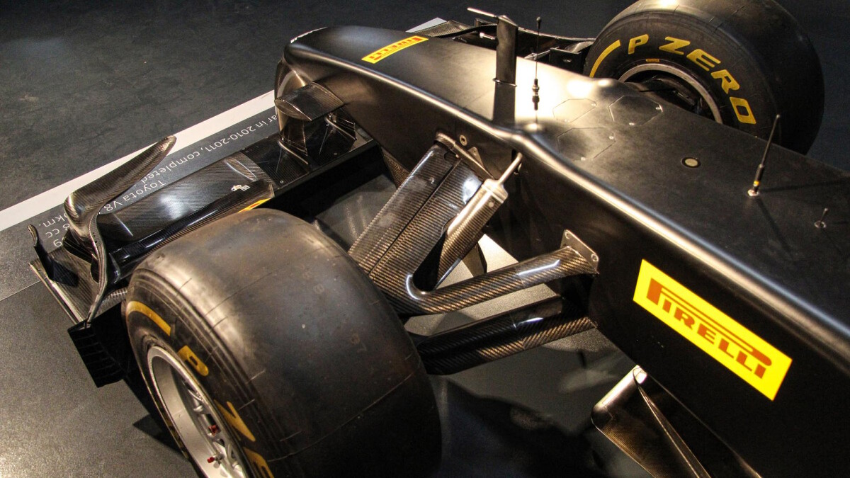 toyota-tf109-formula-1-car-auction-04-1591109999