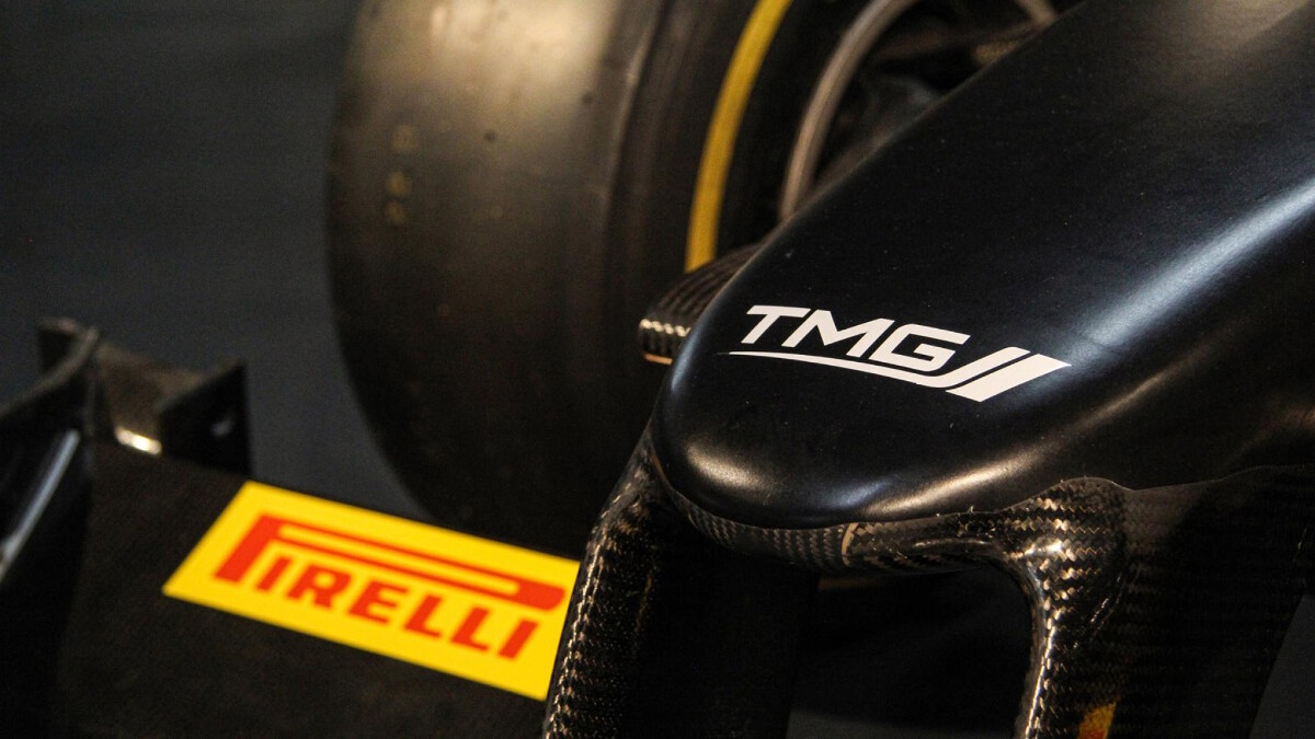 toyota-tf109-formula-1-car-auction-05-1591109999