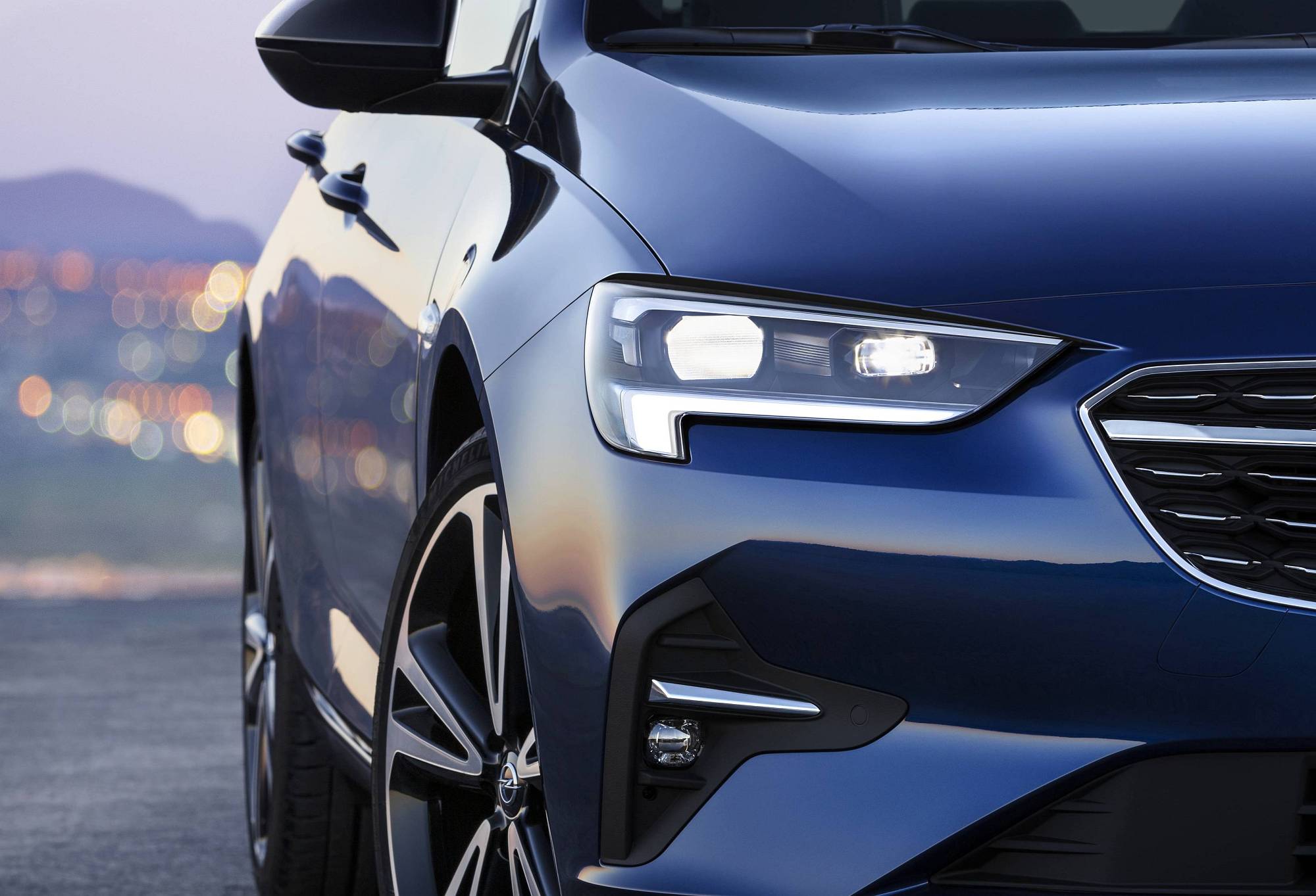 09-Opel-Insignia-Grand-Sport-509987