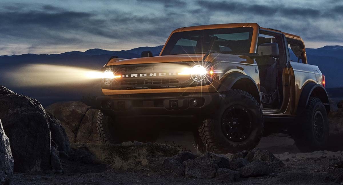 2021-Ford-Bronco-04