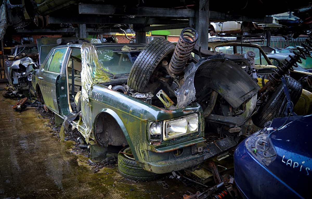 Chris-Pollitt-Sportscar-Scrapyard-22-2000×1330-1