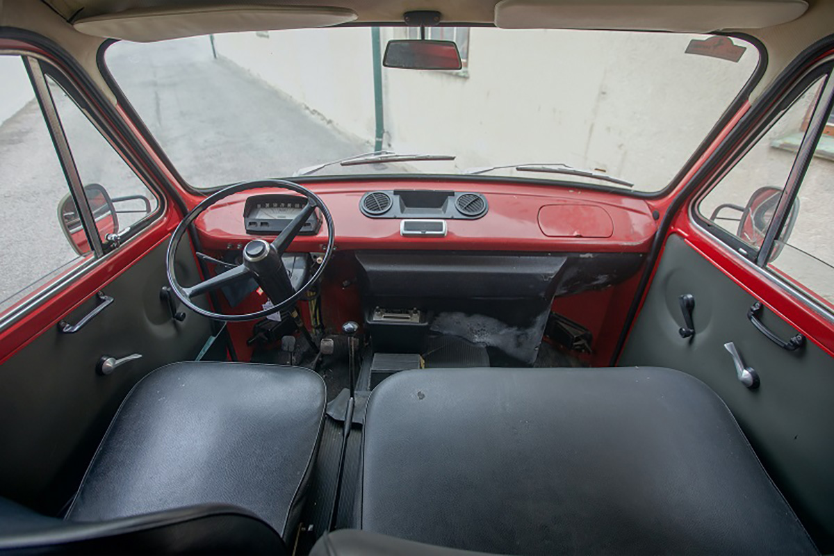 Fiat-238-Van-Dashboard