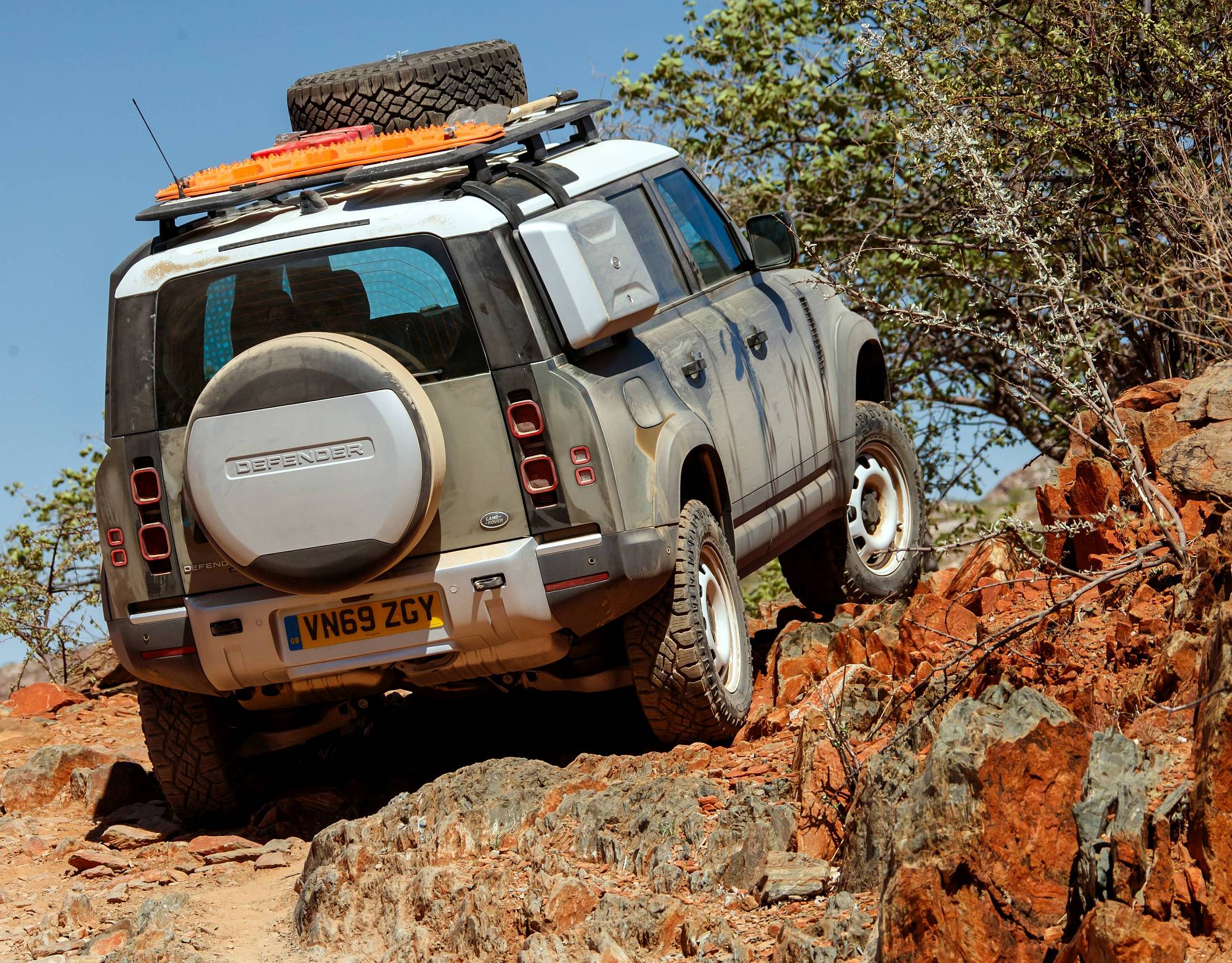 Land Rover Defender_2020 Namibia (13)