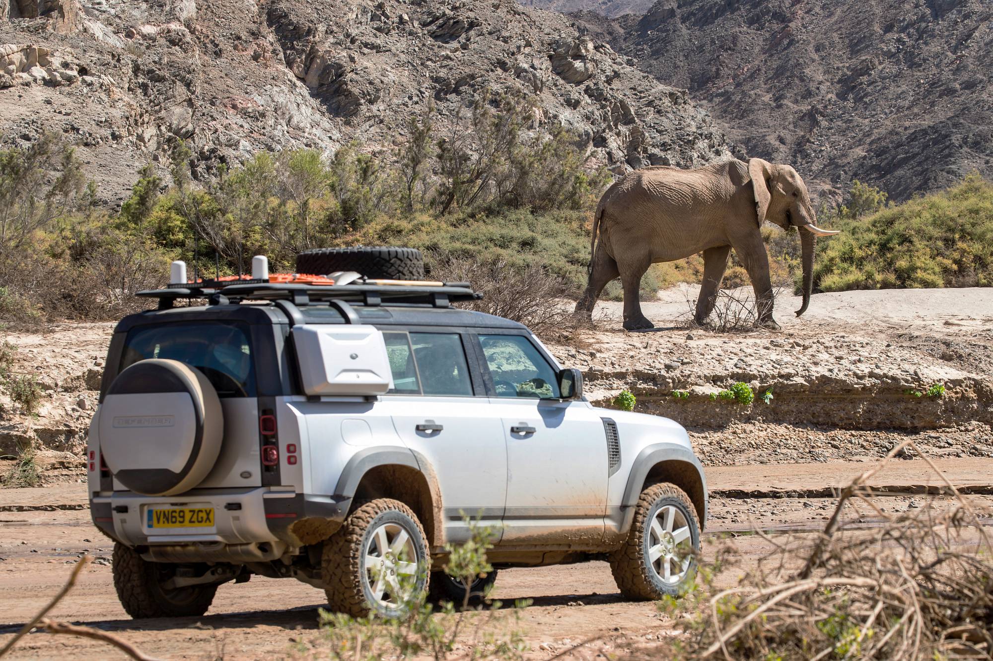 Land Rover Defender_2020 Namibia (19)