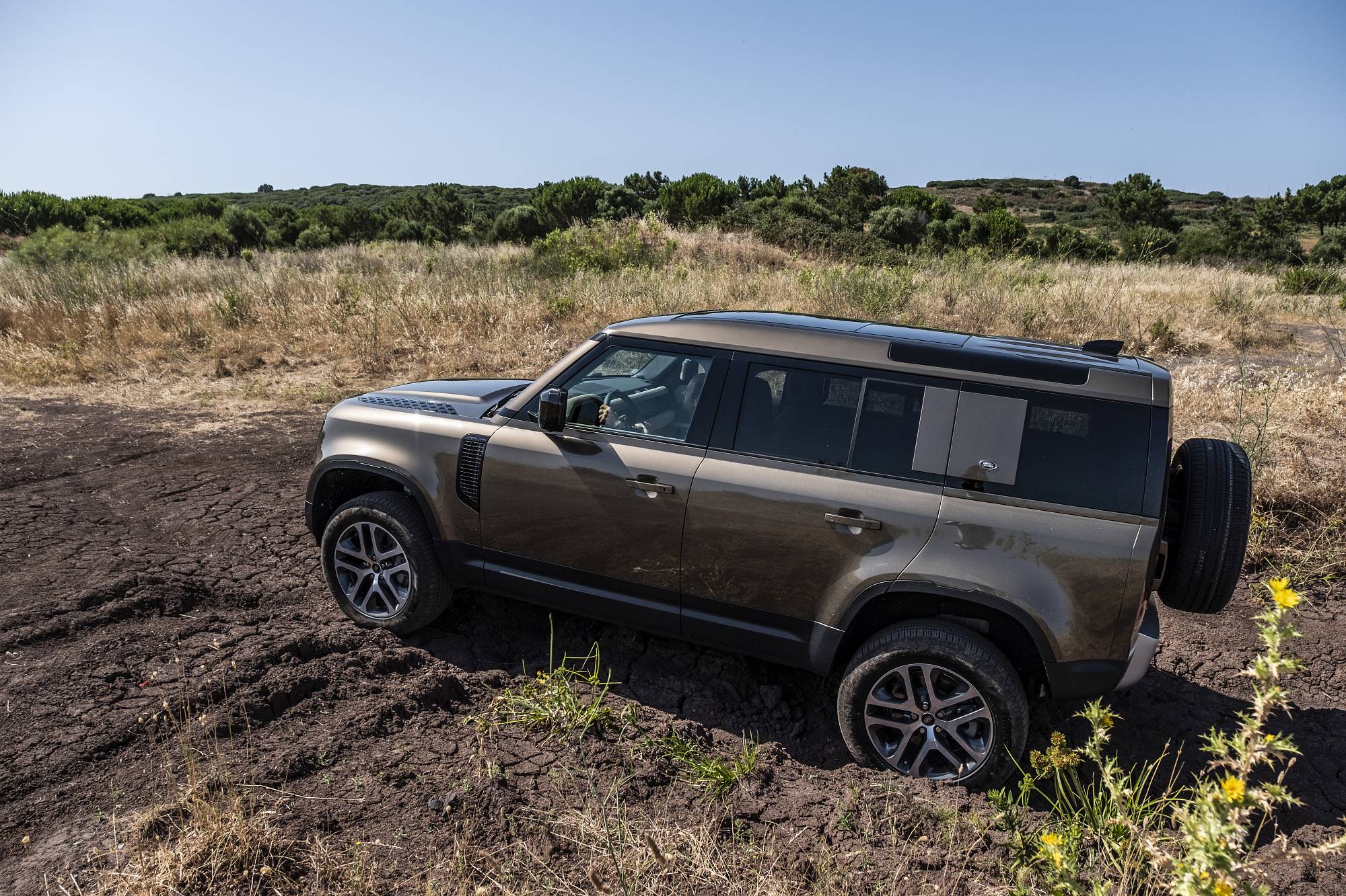 Land Rover Defender_2020_Fernando Marques_M24 (12)