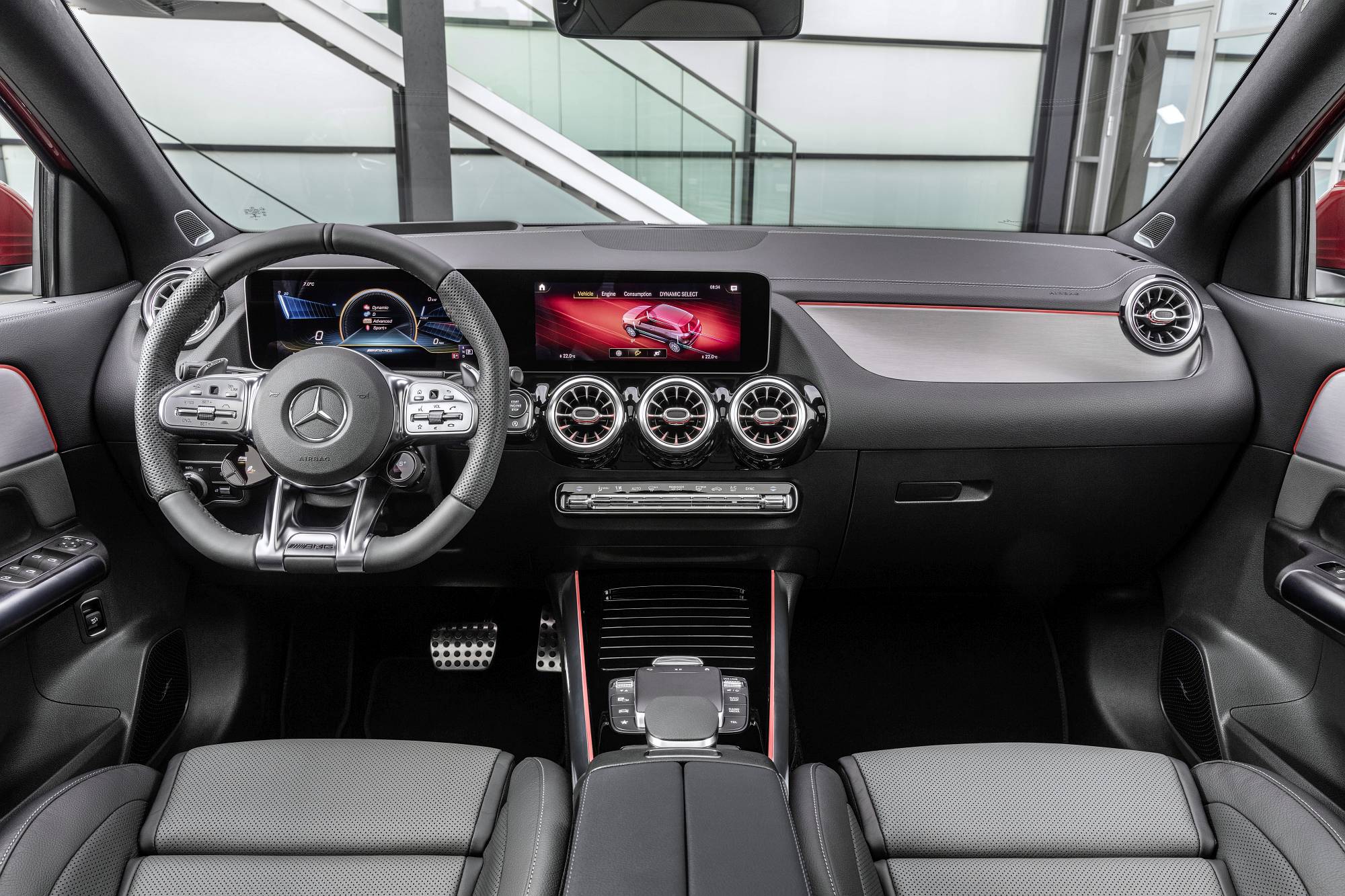 Verkaufsstart für die neuen Mercedes-AMG GLA Modelle: Kompakte Performance-SUV jetzt bestellbar

Sales release for the new Mercedes-AMG GLA models: Compact performance SUV now available to order