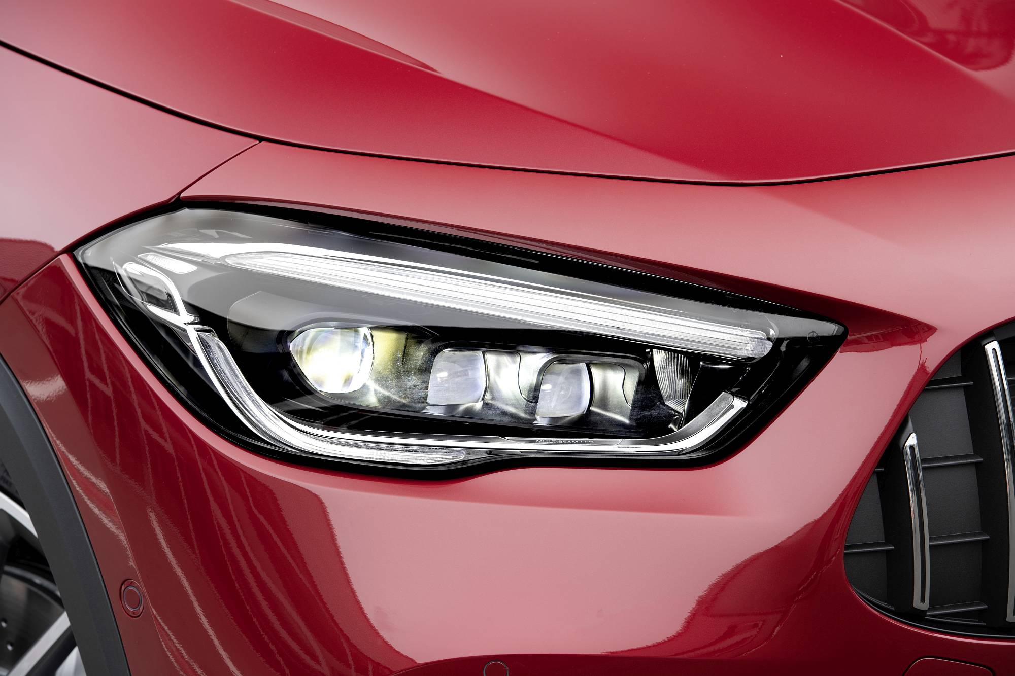 Verkaufsstart für die neuen Mercedes-AMG GLA Modelle: Kompakte Performance-SUV jetzt bestellbar

Sales release for the new Mercedes-AMG GLA models: Compact performance SUV now available to order