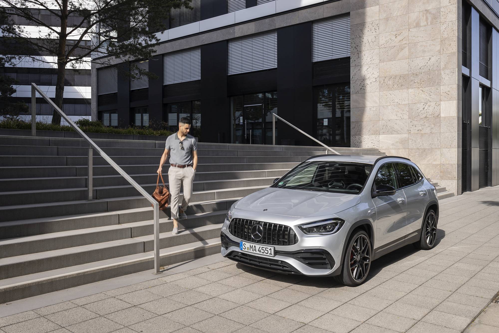 Mercedes-AMG GLA 45 S 4MATIC+

Mercedes-AMG GLA 45 S 4MATIC+