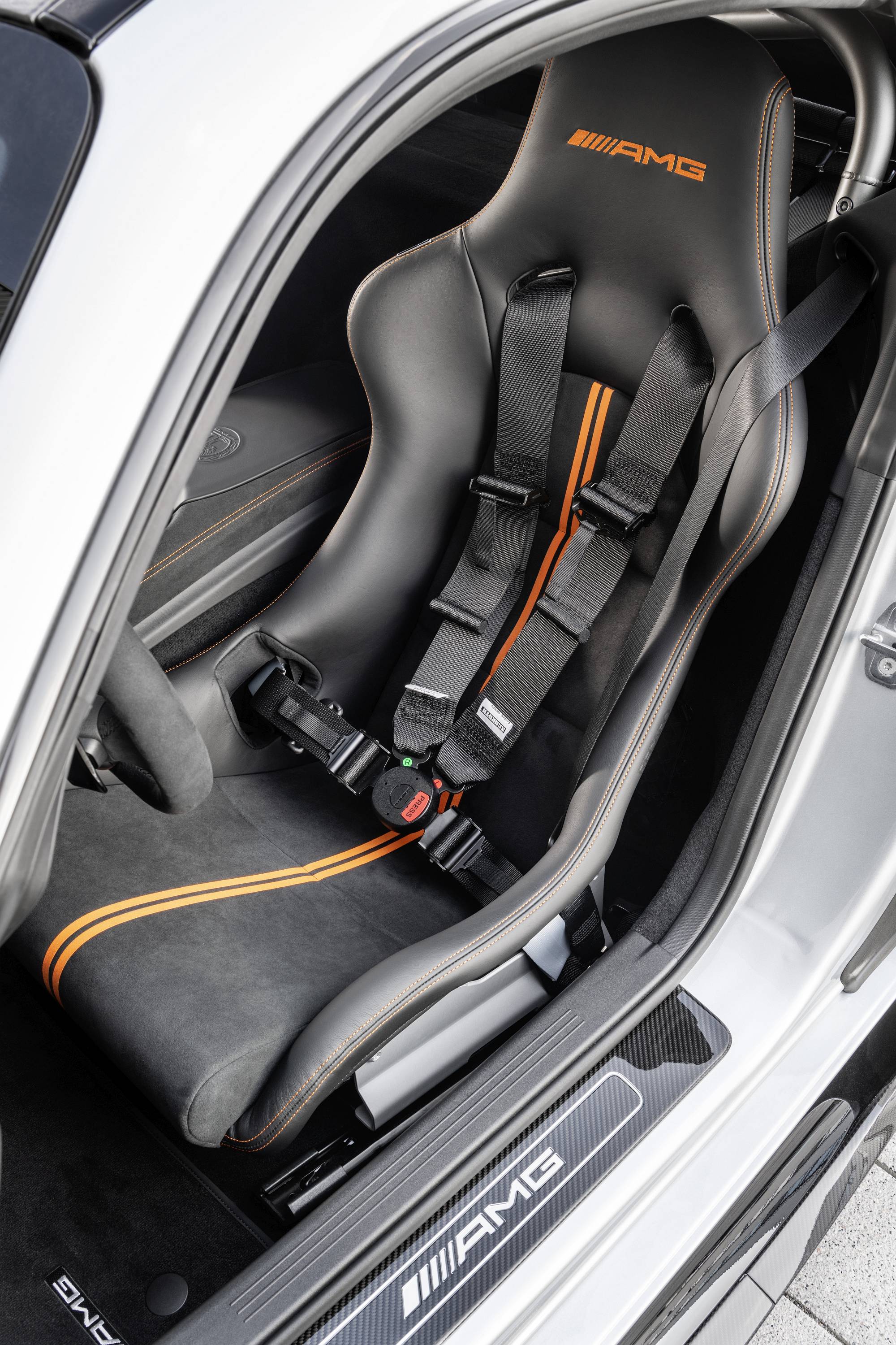 Die absolute Spitze der GT-Familie: Der neue Mercedes-AMG GT Black Series

The absolute pinnacle of the AMG GT family: The new Mercedes-AMG GT Black Series