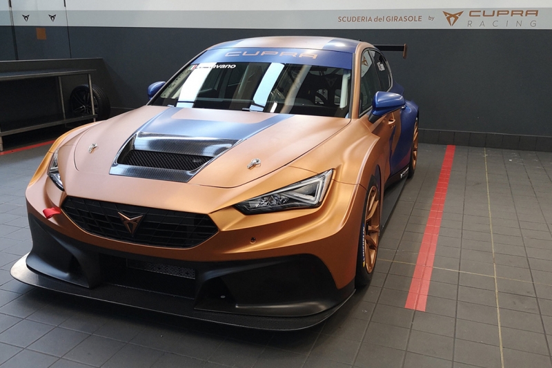The-CUPRA-Leon-Competicion-ready-for-its-world-racing-debut-in-Mugello_01_HQ