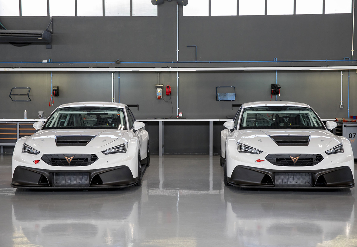 The-CUPRA-Leon-Competicion-ready-for-its-world-racing-debut-in-Mugello_02_HQ