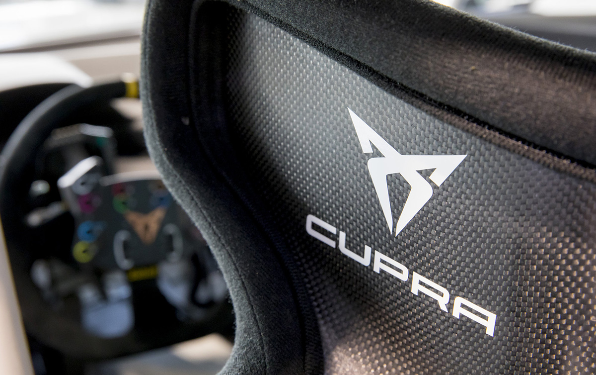 The-CUPRA-Leon-Competicion-ready-for-its-world-racing-debut-in-Mugello_05_HQ