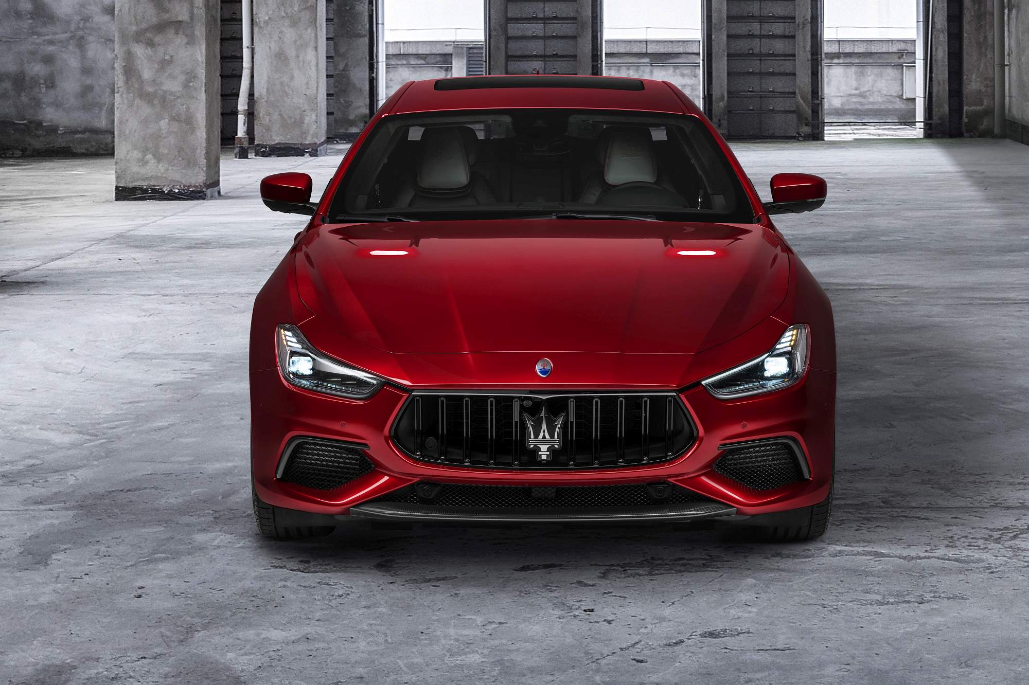 16_Maserati_Ghibli_Trofeo