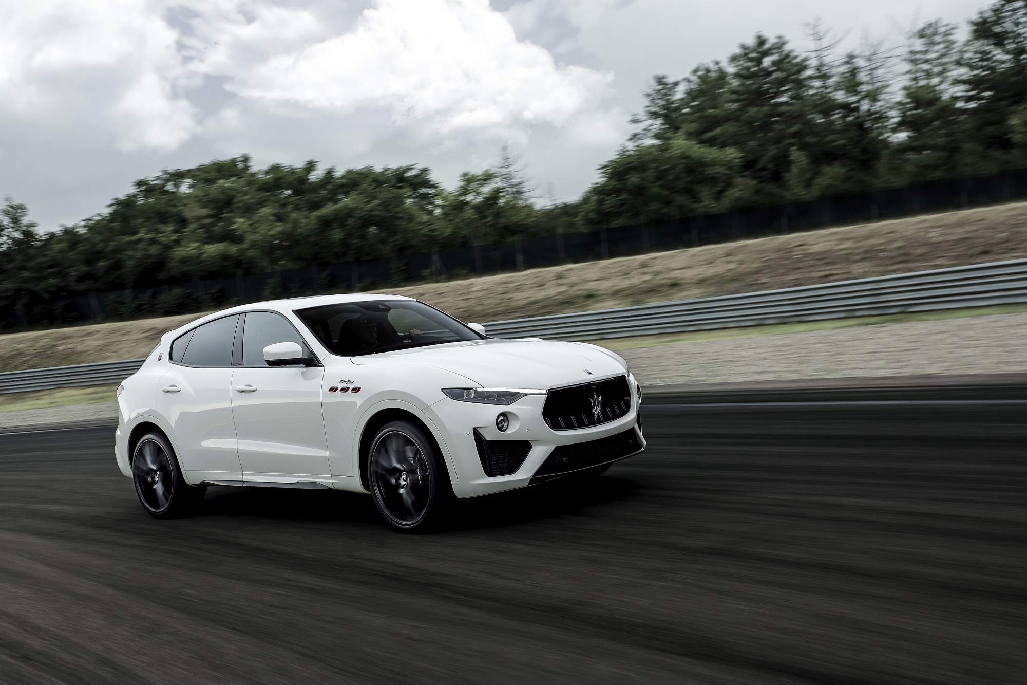 32_Maserati_Levante_Trofeo