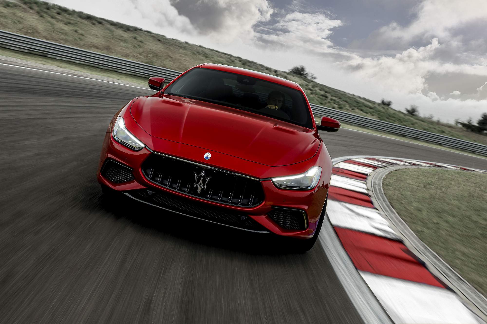 33_Maserati_Ghibli_Trofeo (2)