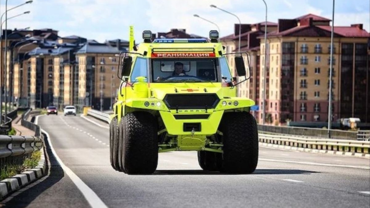 Avtoros-Shaman-8×8-ambulancia-1280×720