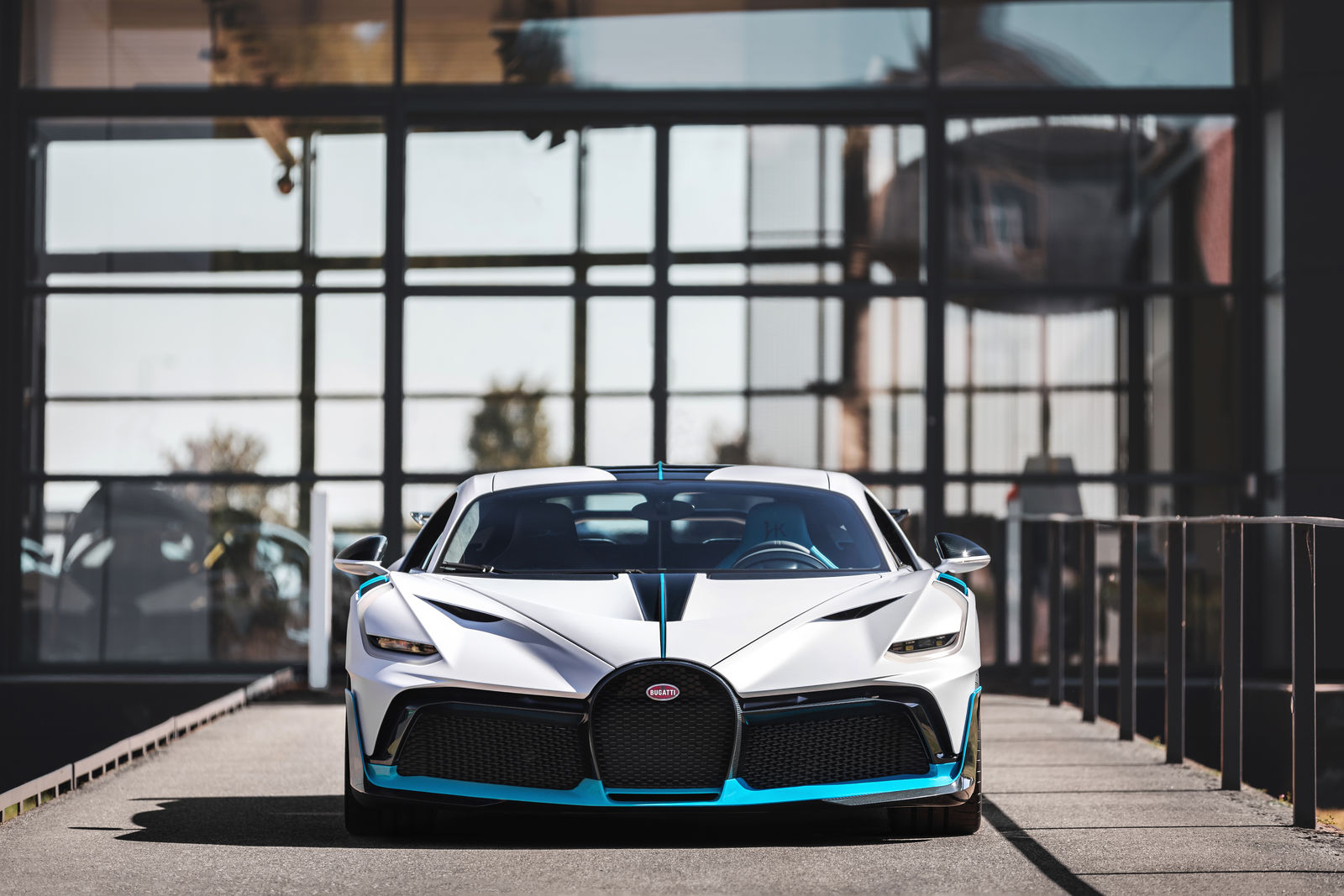 Bugatti_divo_first-deliveries (18)