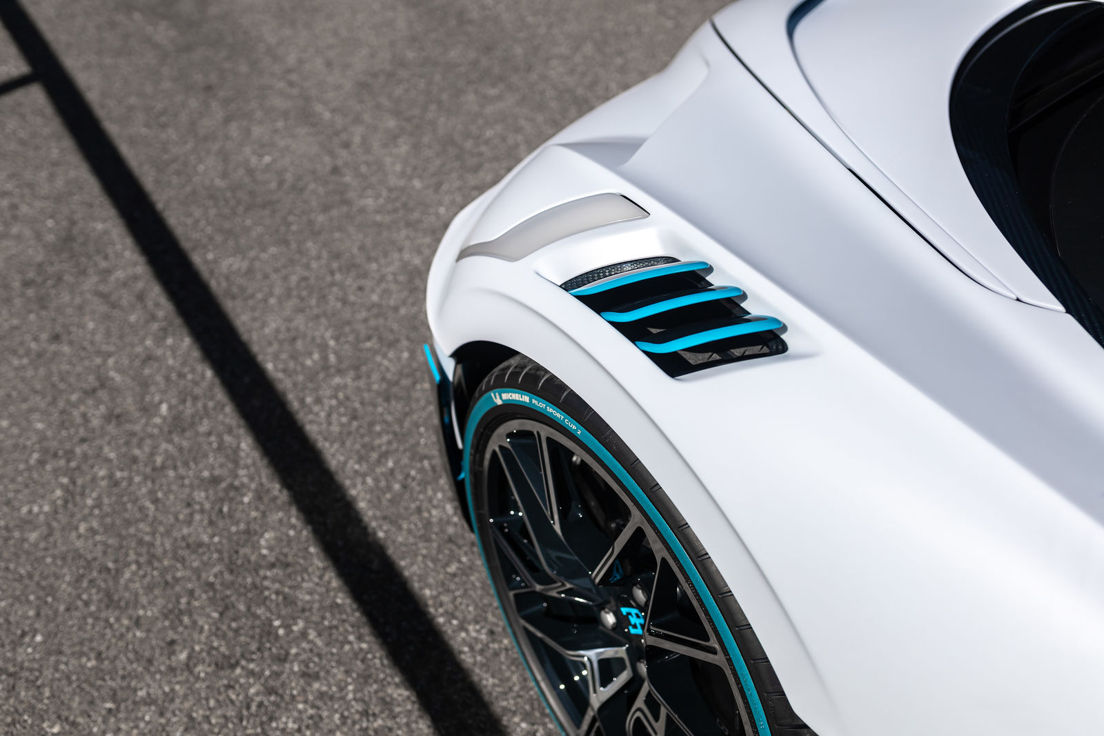 Bugatti_divo_first-deliveries (24)