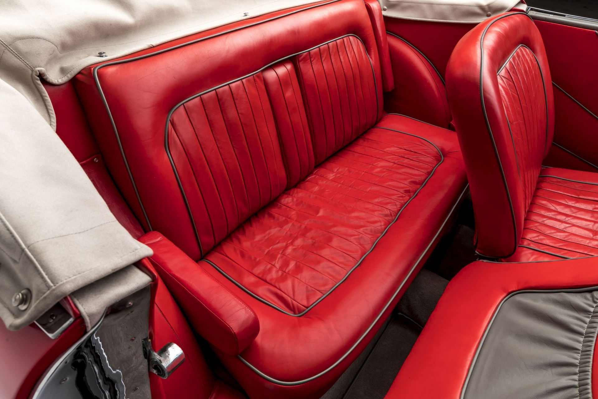 Delahaye-175-Cabriolet-12