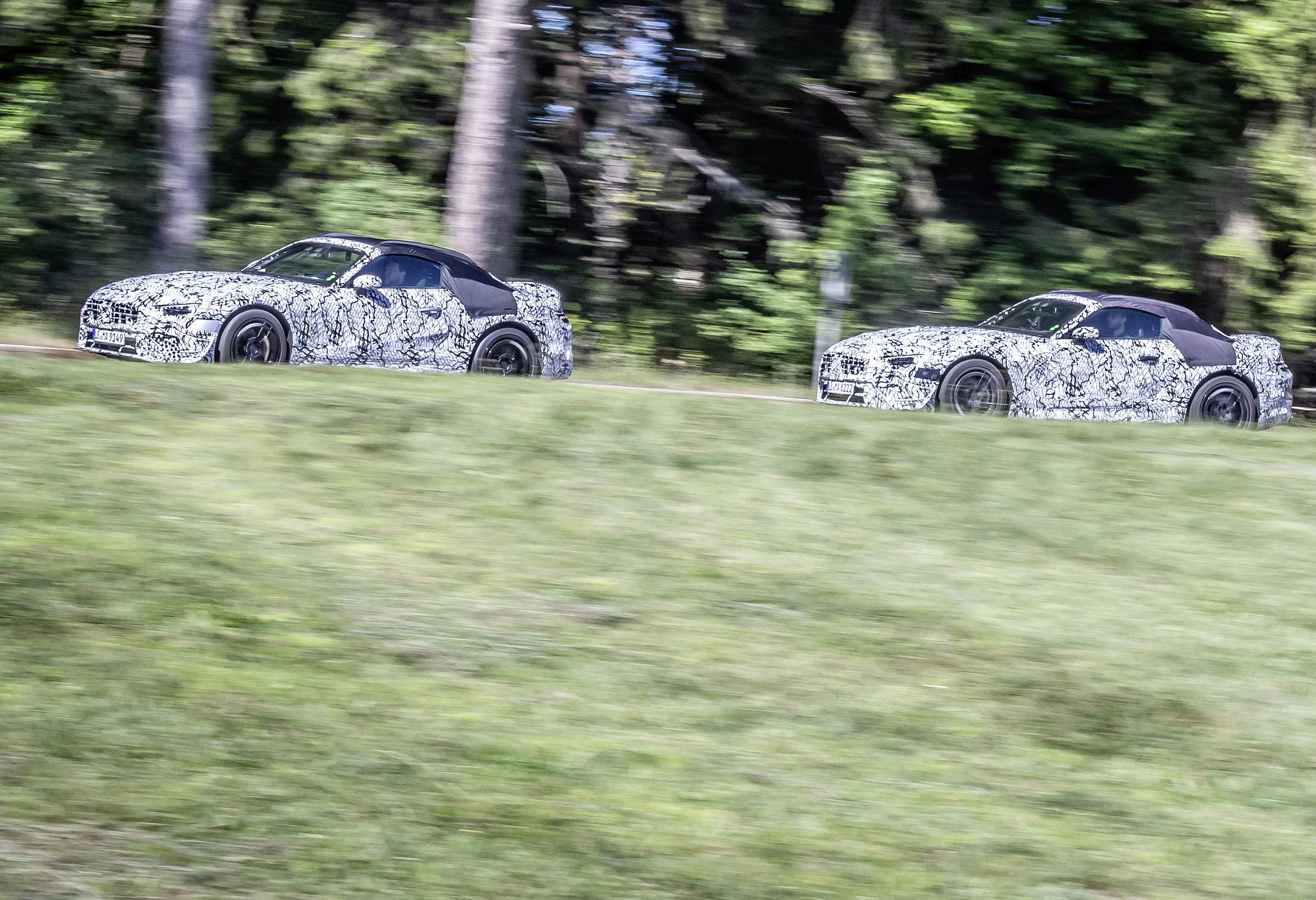 Die Legende lebt: Vorserienfahrzeuge des neuen SL Roadster starten zu ausführlichen Straßentests

The legend lives on: pre-production vehicles of the new SL Roadster embark on extensive road tests