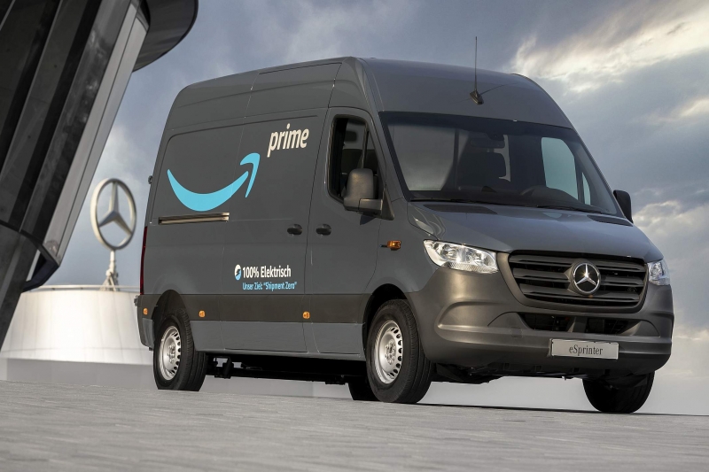 Global denken und lokal handeln:  Mercedes-Benz und Amazon setzen sich gemeinsam für Klimaschutz ein und bringen lokal emissionsfreie Mobilität auf die StraßeThink global and act local:  Mercedes-Benz and Amazon jointly advocate climate protection and