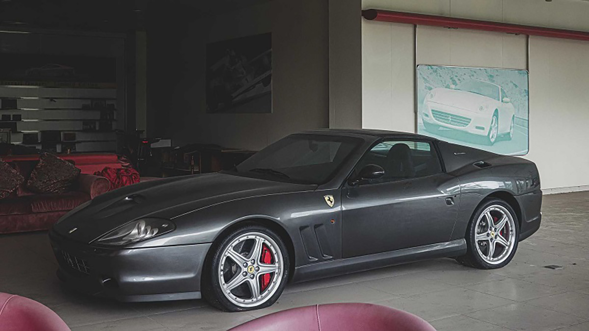 abandoned-ferrari-575-superamerica-side-profile