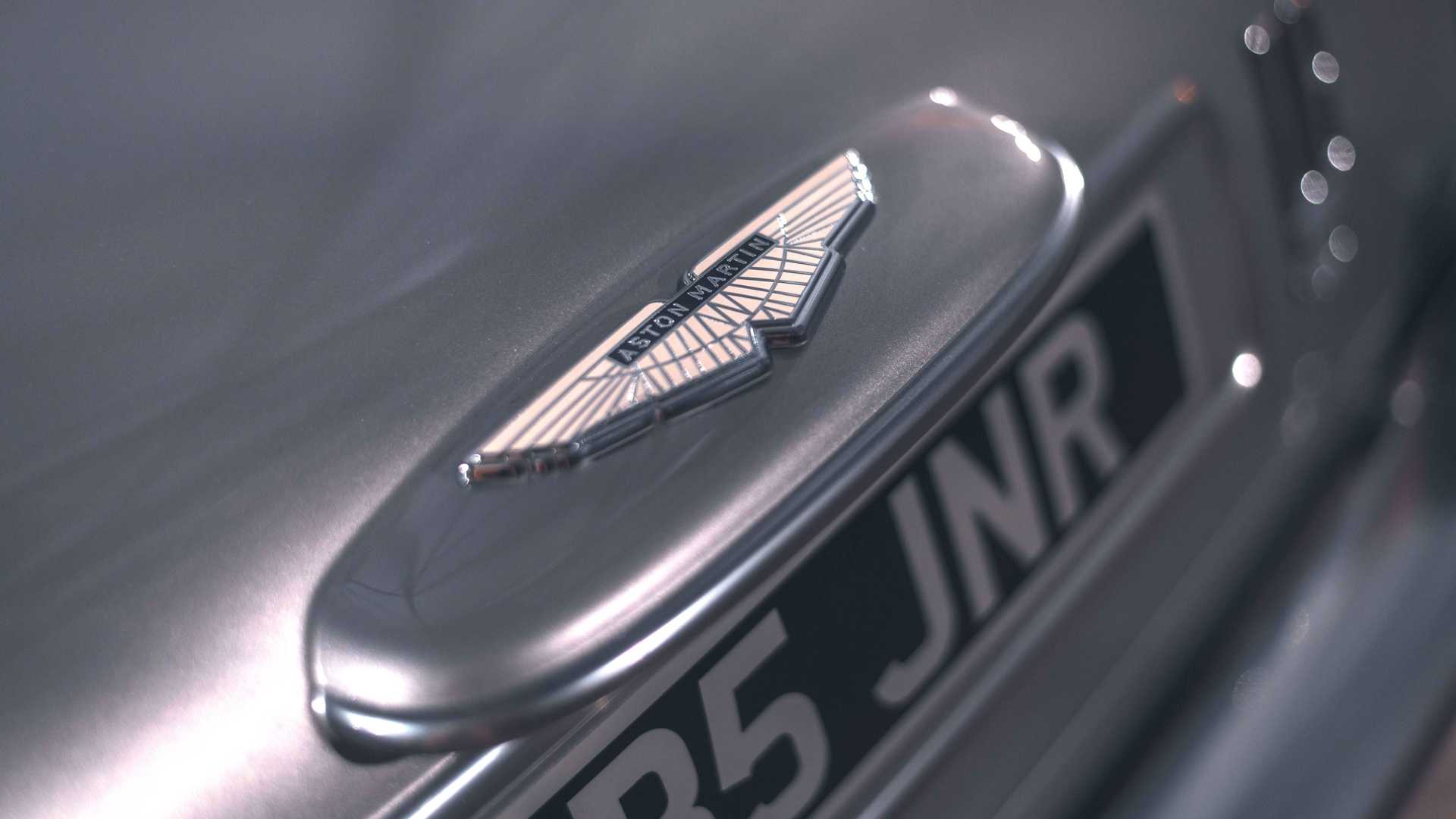 aston-martin-db5-junior-reg-plate