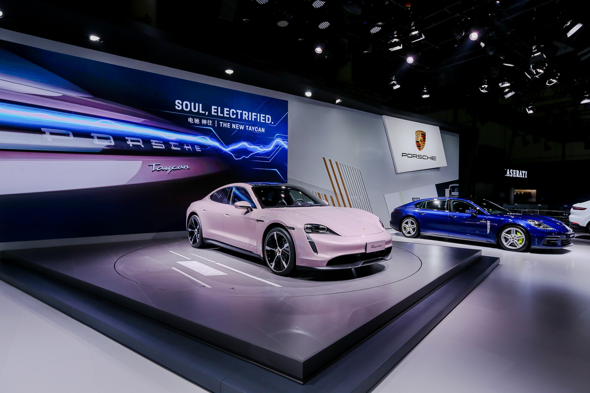 Frozen-Berry-Metallic-Porsche-Taycan-12